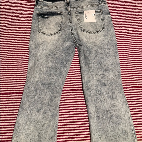 Vervet Bella High Rise Flare Cropped Jeans. Size 32 New! Absolutely stunning! - Picture 6 of 9